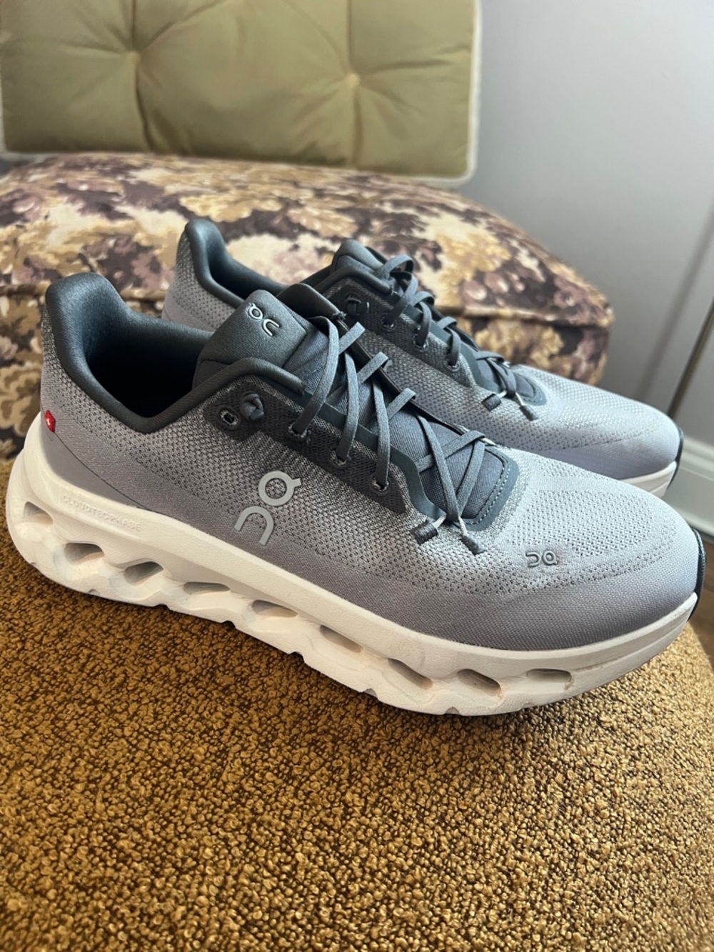 On Running Women's Cloudnova Sneakers in Gray and White